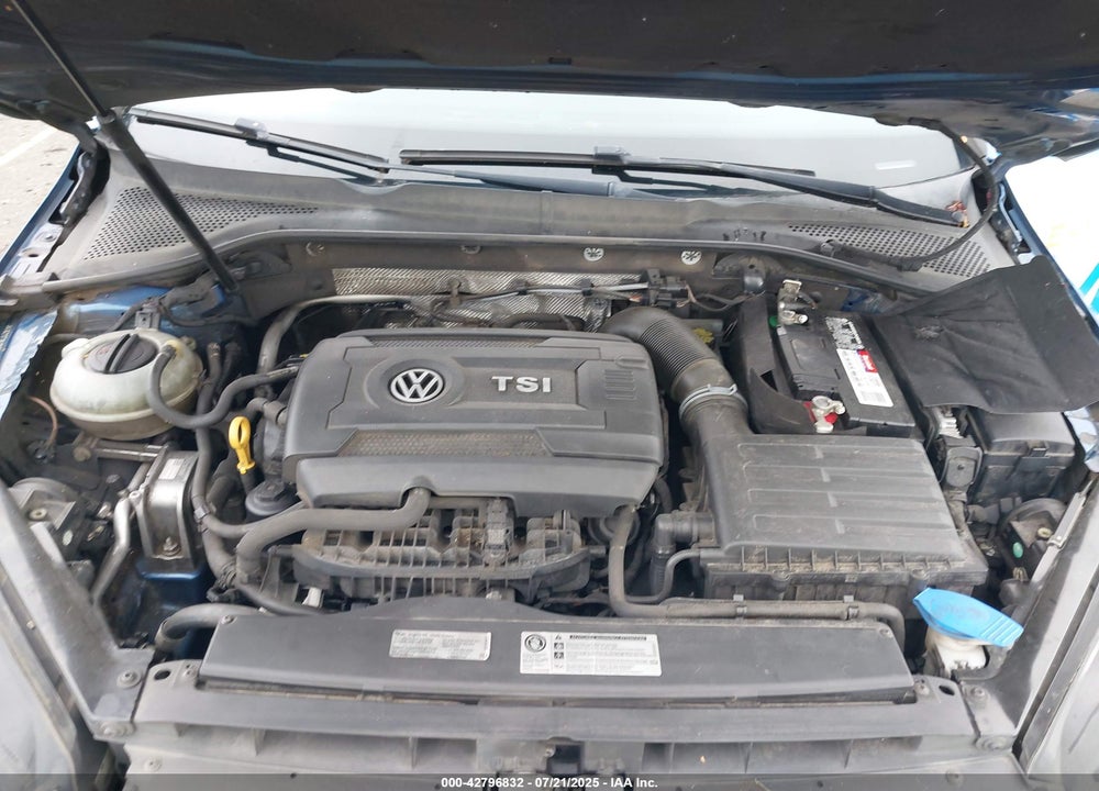 2016 VOLKSWAGEN GOLF VIN: 3VW217AU8GM032876