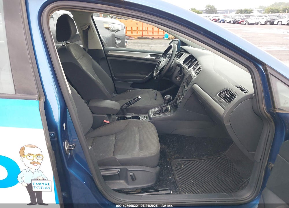 2016 VOLKSWAGEN GOLF VIN: 3VW217AU8GM032876