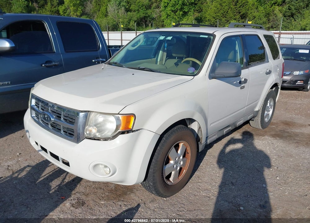2010 FORD ESCAPE VIN: 1FMCU0D7XAKA30147