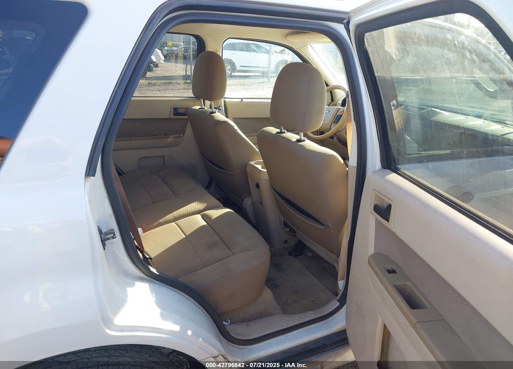 2010 FORD ESCAPE VIN: 1FMCU0D7XAKA30147