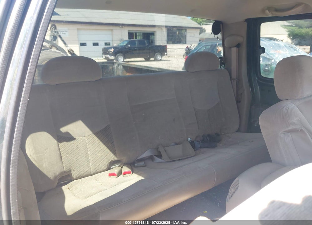 2005 CHEVROLET SILVERADO 1500 LS VIN: 2GCEK19B551359267