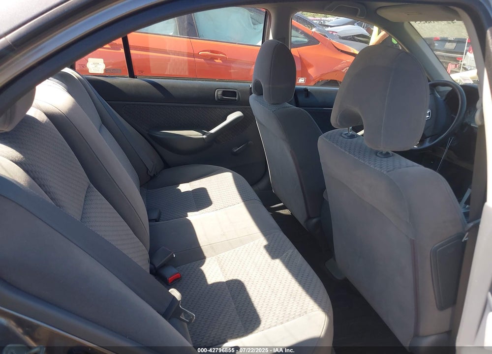 2005 HONDA CIVIC VP VIN: 2HGES16485H526610