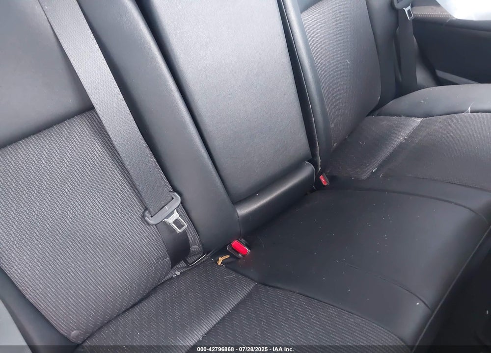 2018 TOYOTA COROLLA VIN: 5YFBURHE7JP814719