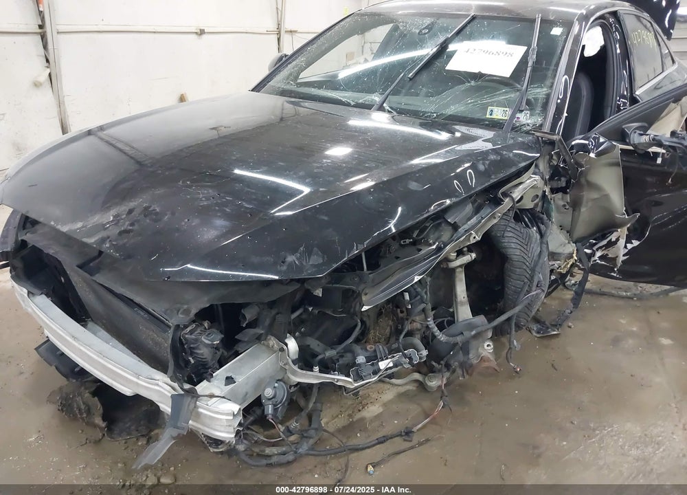 2015 AUDI A6 VIN: WAUFGAFC7FN033938