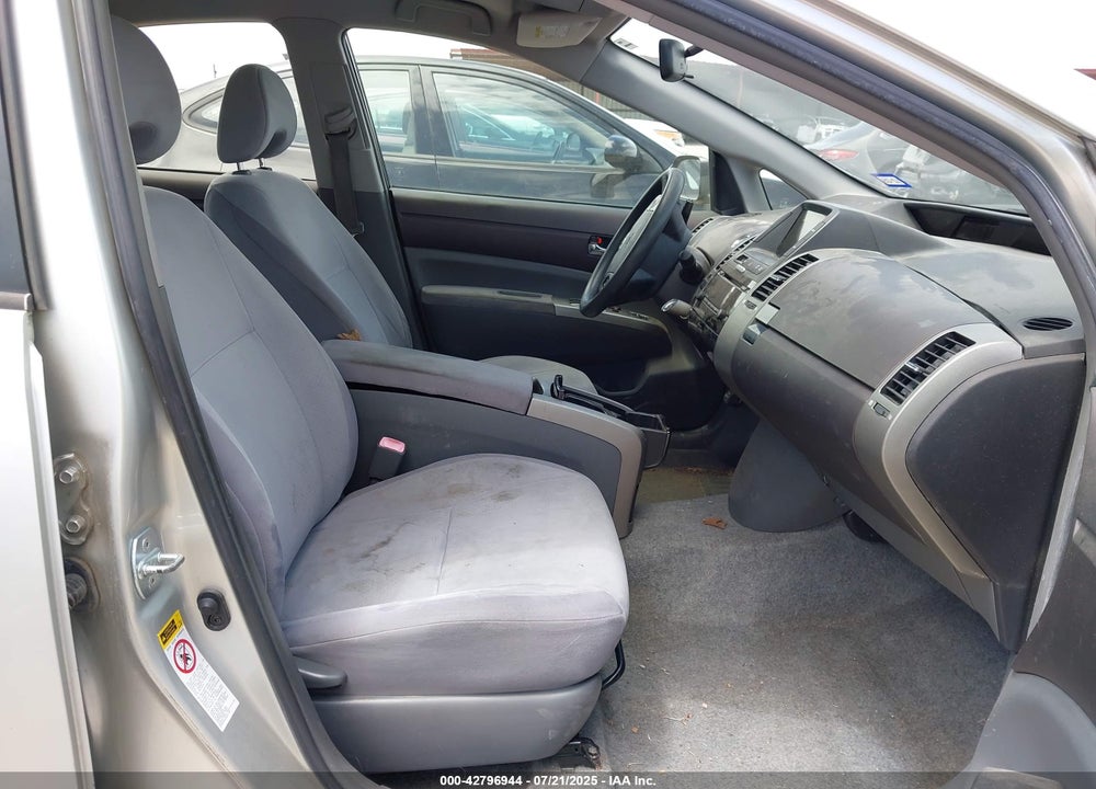 2005 TOYOTA PRIUS VIN: JTDKB20U153018238
