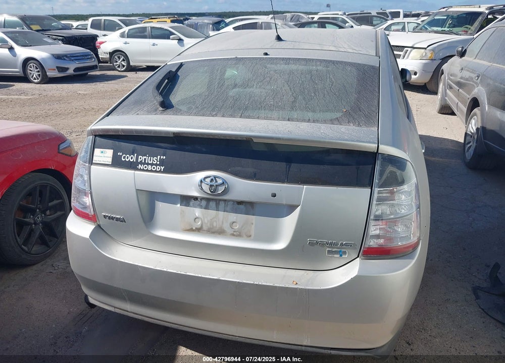 2005 TOYOTA PRIUS VIN: JTDKB20U153018238