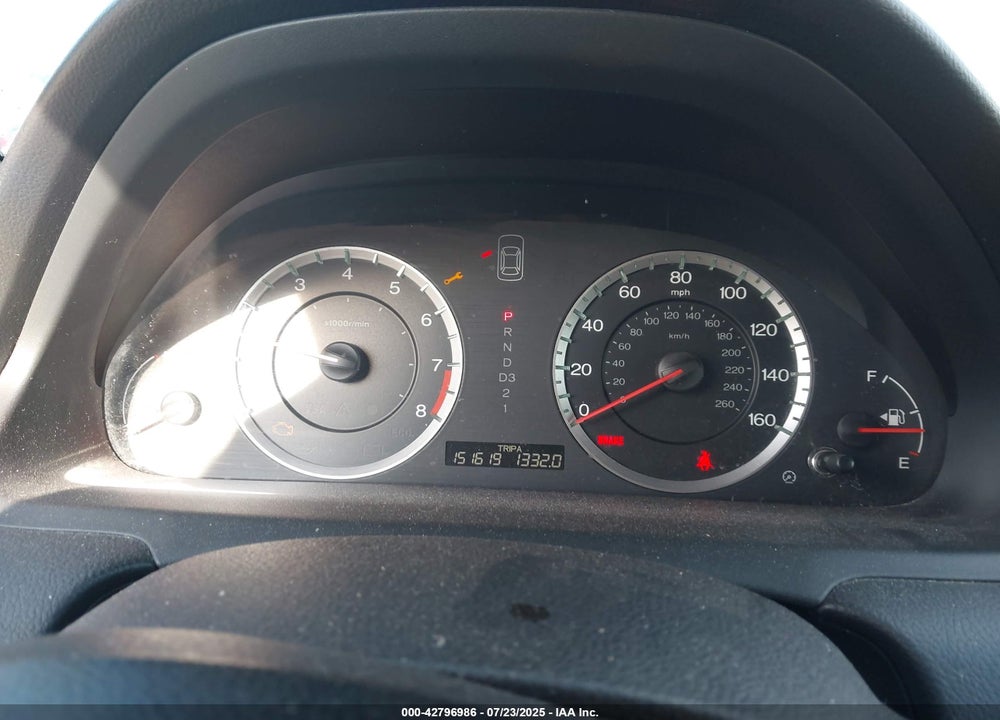 2010 HONDA ACCORD VIN: 1HGCS1B33AA007350