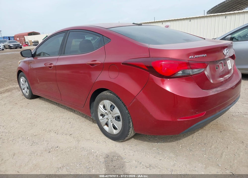 2016 HYUNDAI ELANTRA VIN: 5NPDH4AE9GH750375