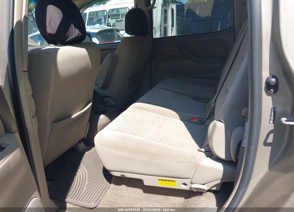 2006 TOYOTA TUNDRA VIN: 5TBDT44106S533015
