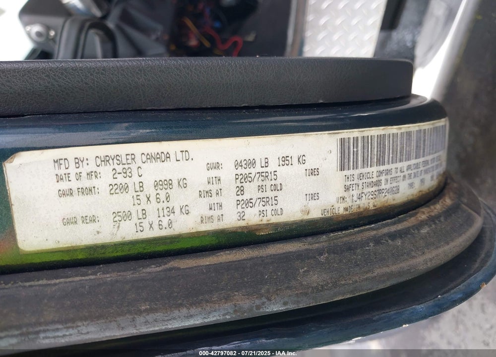 1993 JEEP WRANGLER / YJ VIN: 1J4FY29S7PP240628