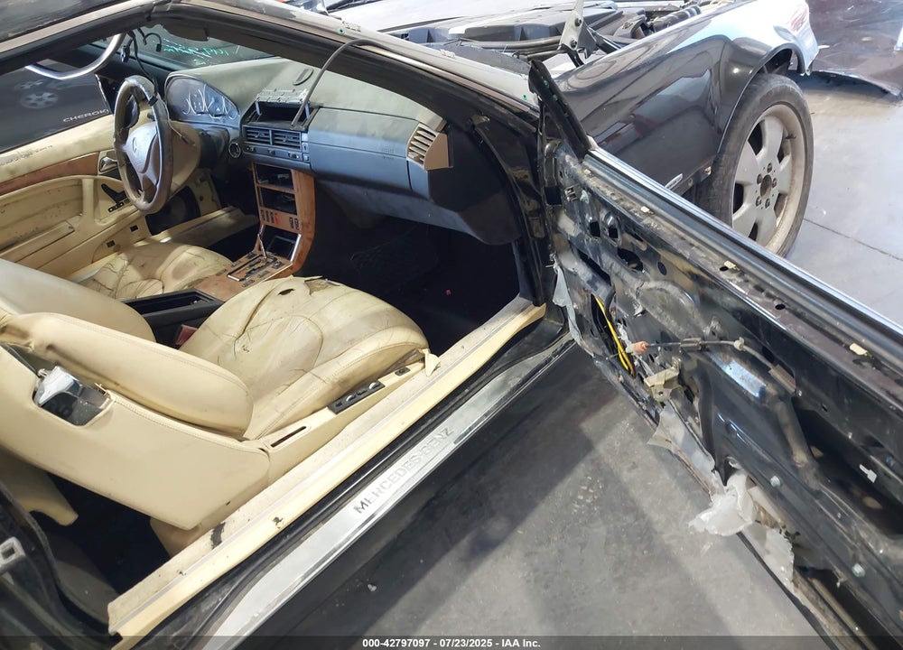 1999 MERCEDES-BENZ SL 500 VIN: WDBFA68F1XF171624