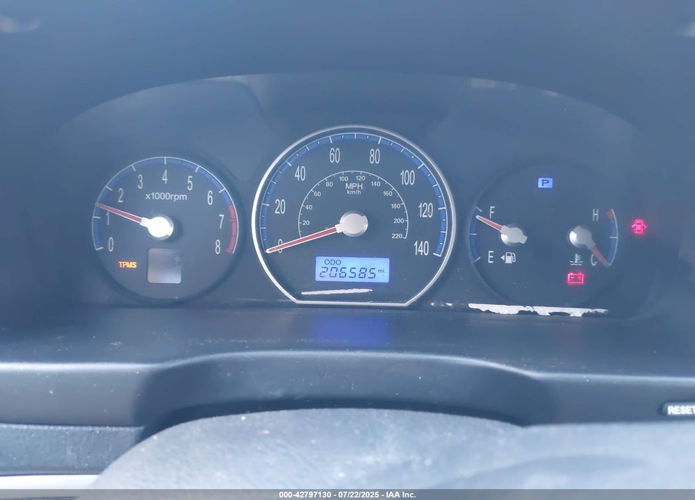 2007 HYUNDAI SANTA FE VIN: 5NMSG73D57H102822