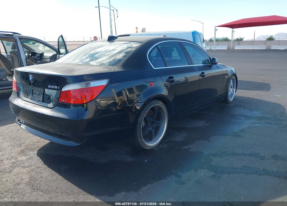 2006 BMW 525I VIN: WBANE53516CK91222