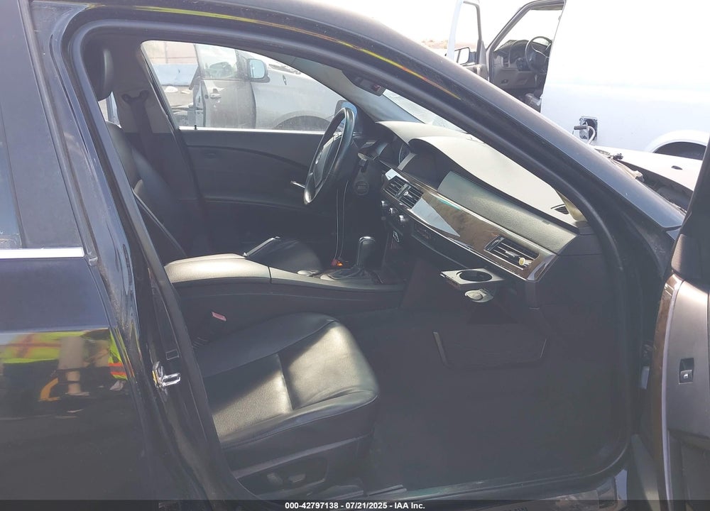 2006 BMW 525I VIN: WBANE53516CK91222
