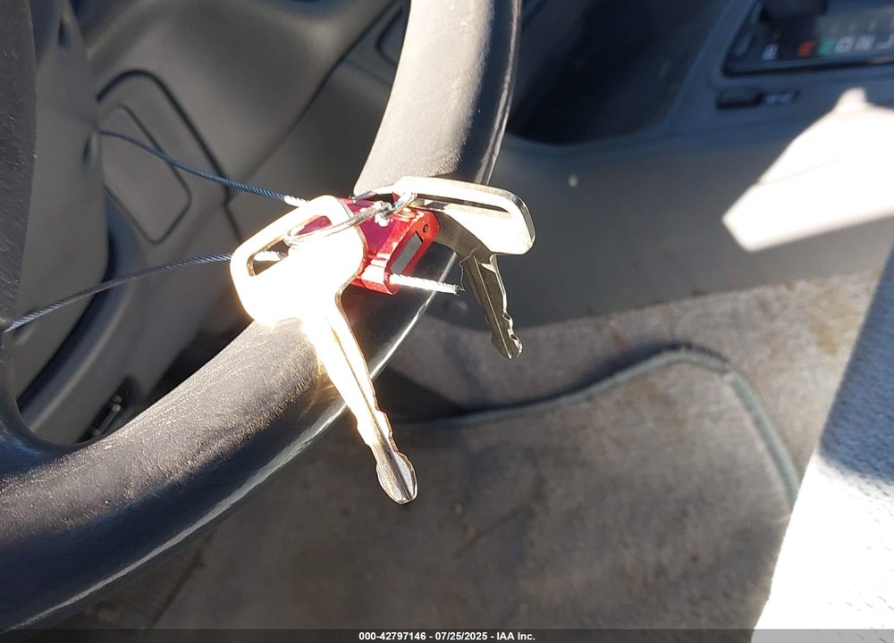 1995 TOYOTA CAMRY VIN: JT2SK12E2S0301107