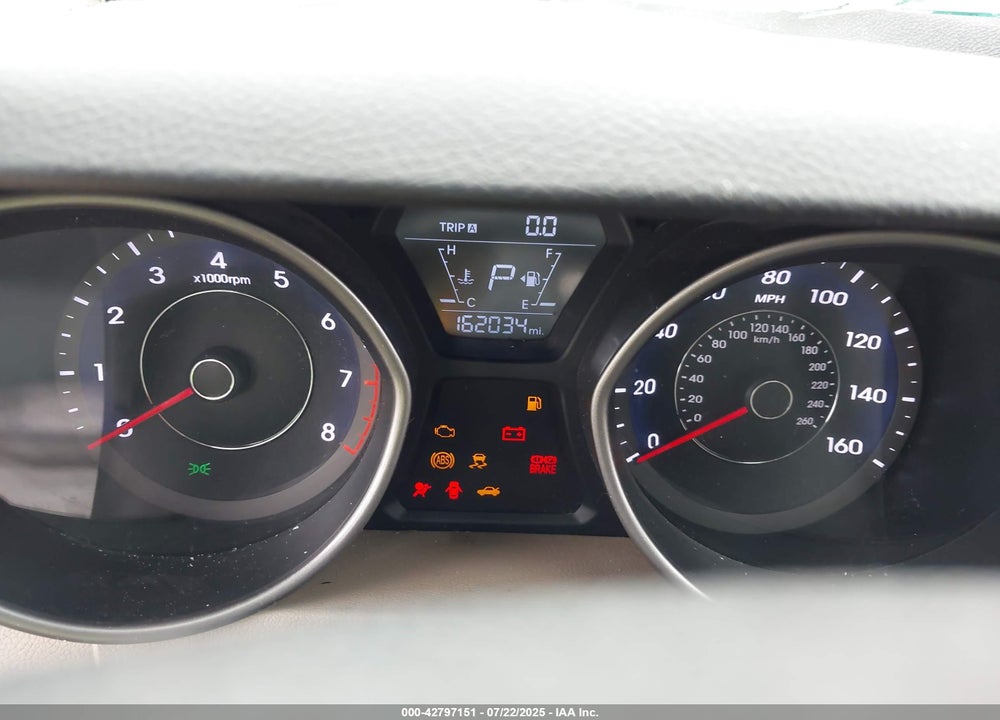 2016 HYUNDAI ELANTRA VIN: 5NPDH4AE0GH744741