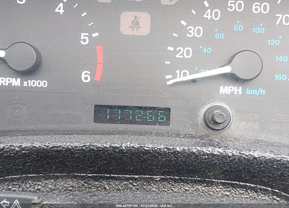 1998 JEEP WRANGLER SE VIN: 1J4FY29P4WP778388