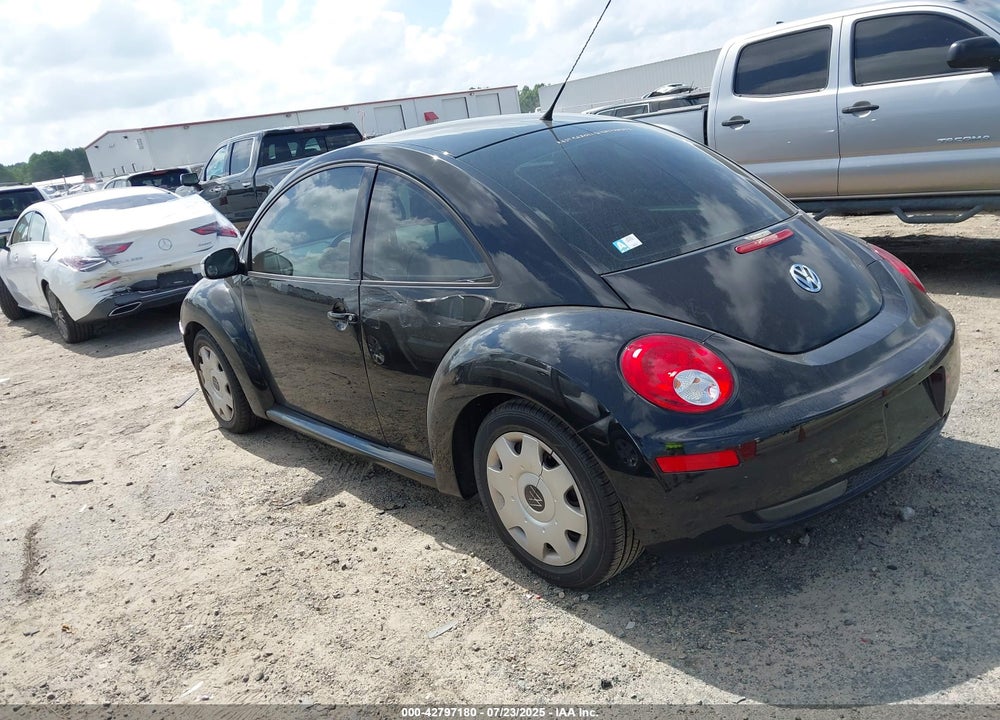 2010 VOLKSWAGEN BEETLE VIN: 3VWPG3AG7AM018434