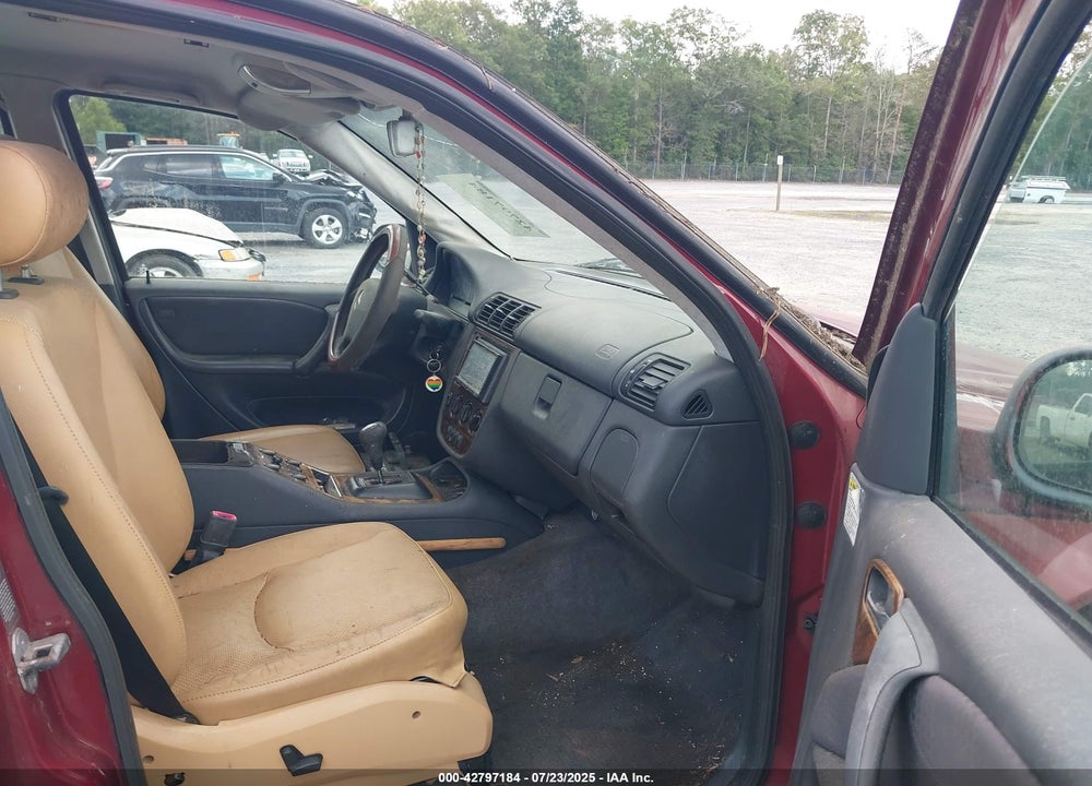 2000 MERCEDES-BENZ ML 320 VIN: 4JGAB54E6YA190258