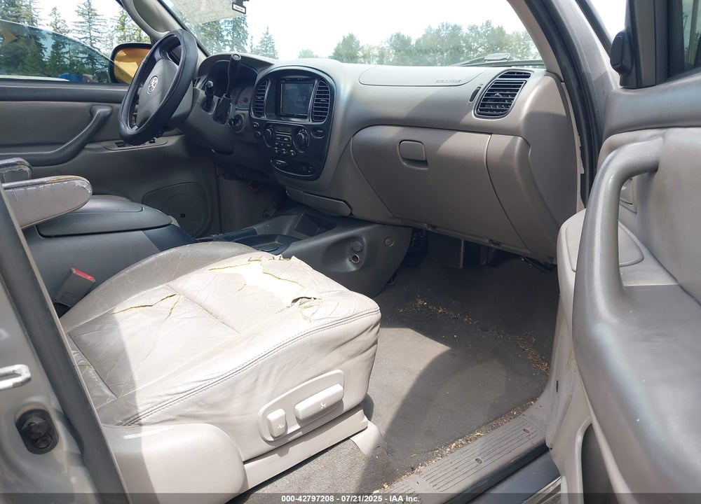 2003 TOYOTA SEQUOIA SR5 V8 VIN: 5TDZT34A93S144893