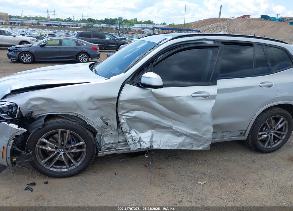 2021 BMW X3 VIN: 5UXTY9C09M9H02973
