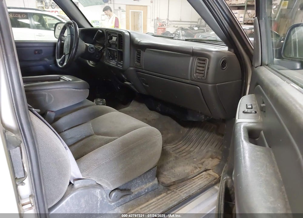 2005 CHEVROLET SILVERADO 1500 VIN: 1GCEK19Z05Z230504