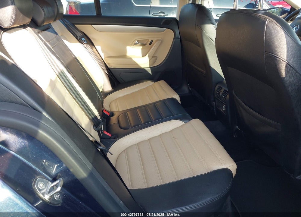 2015 VOLKSWAGEN CC VIN: WVWBN7AN9FE800563