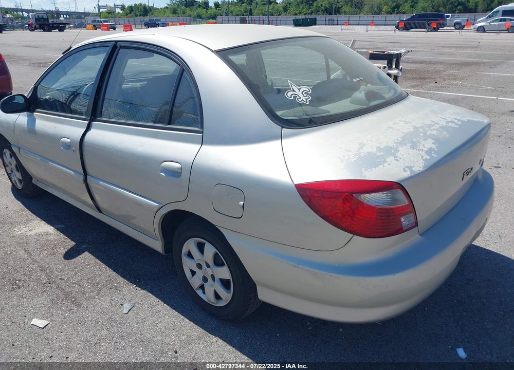 2001 KIA RIO VIN: KNADC123616516431