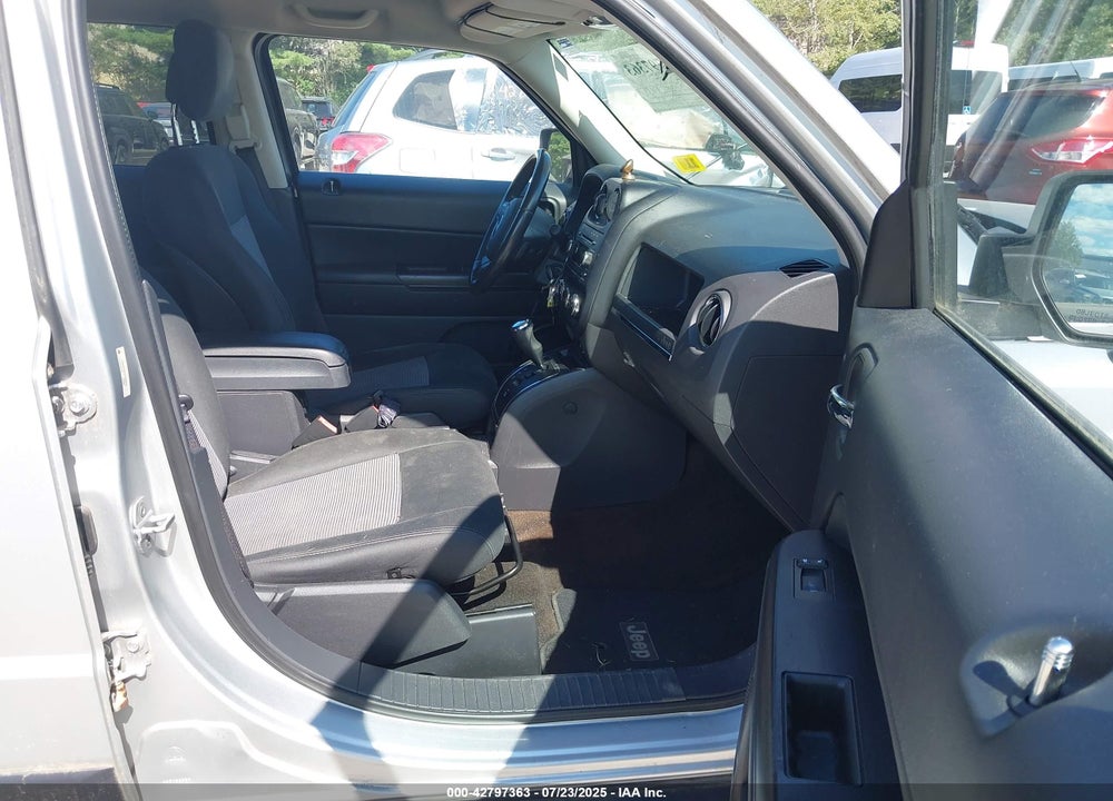 2013 JEEP PATRIOT VIN: 1C4NJRFB8DD280622