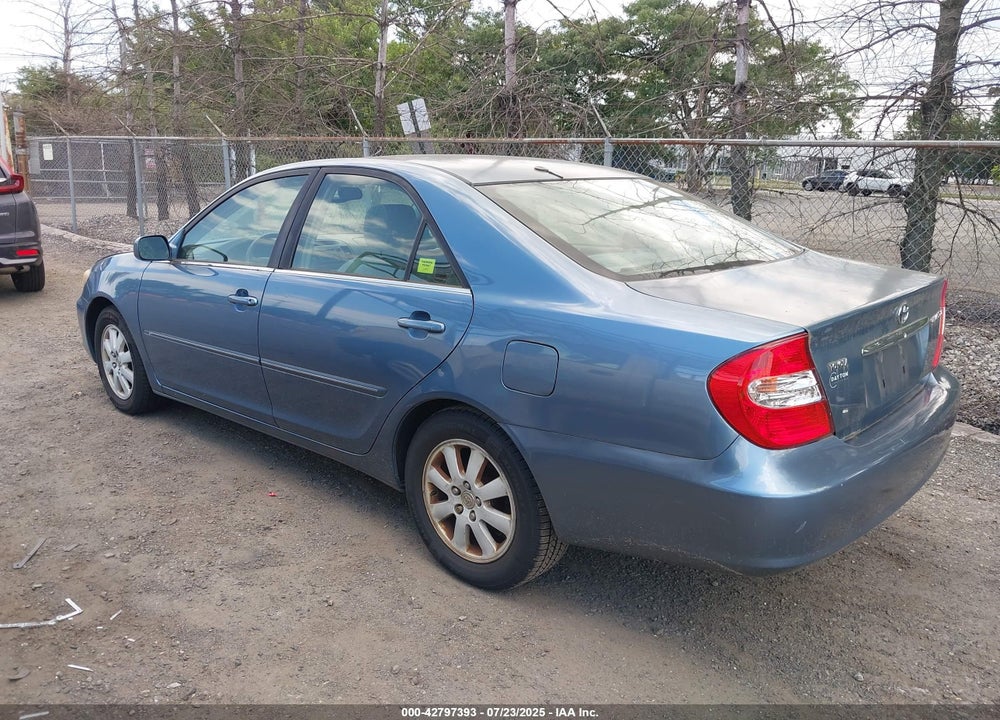 2004 TOYOTA CAMRY XLE VIN: 4T1BE30K64U844244