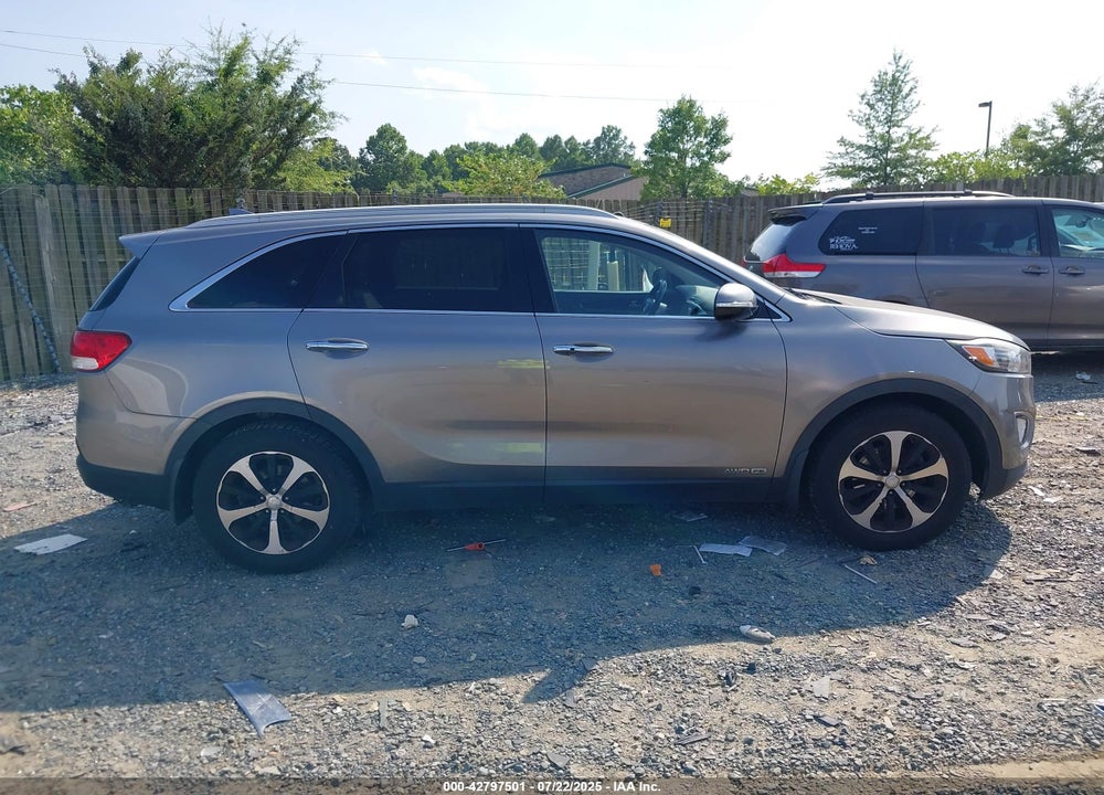 2016 KIA SORENTO VIN: 5XYPHDA54GG163134