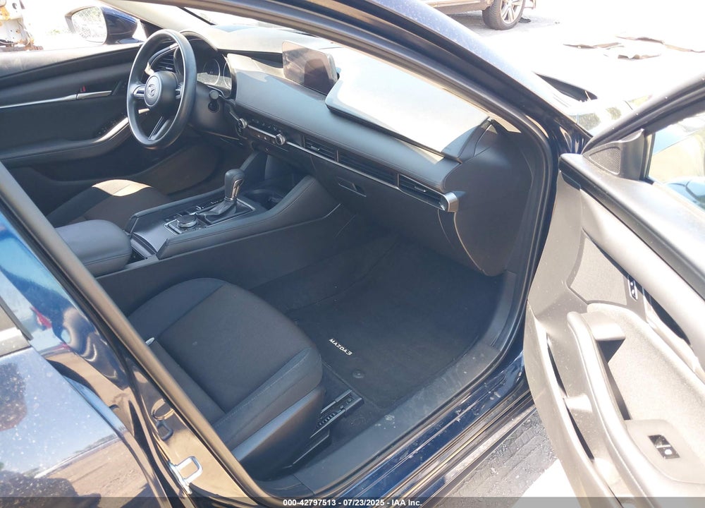 2021 MAZDA 3 2.5 S VIN: JM1BPAALXM1341814