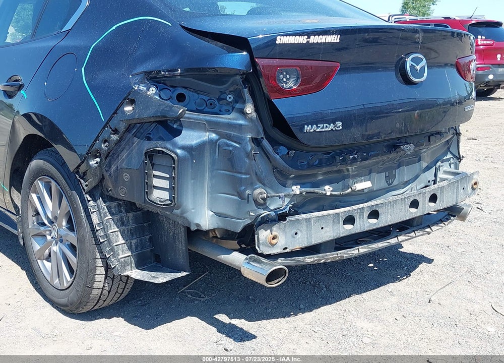 2021 MAZDA 3 2.5 S VIN: JM1BPAALXM1341814