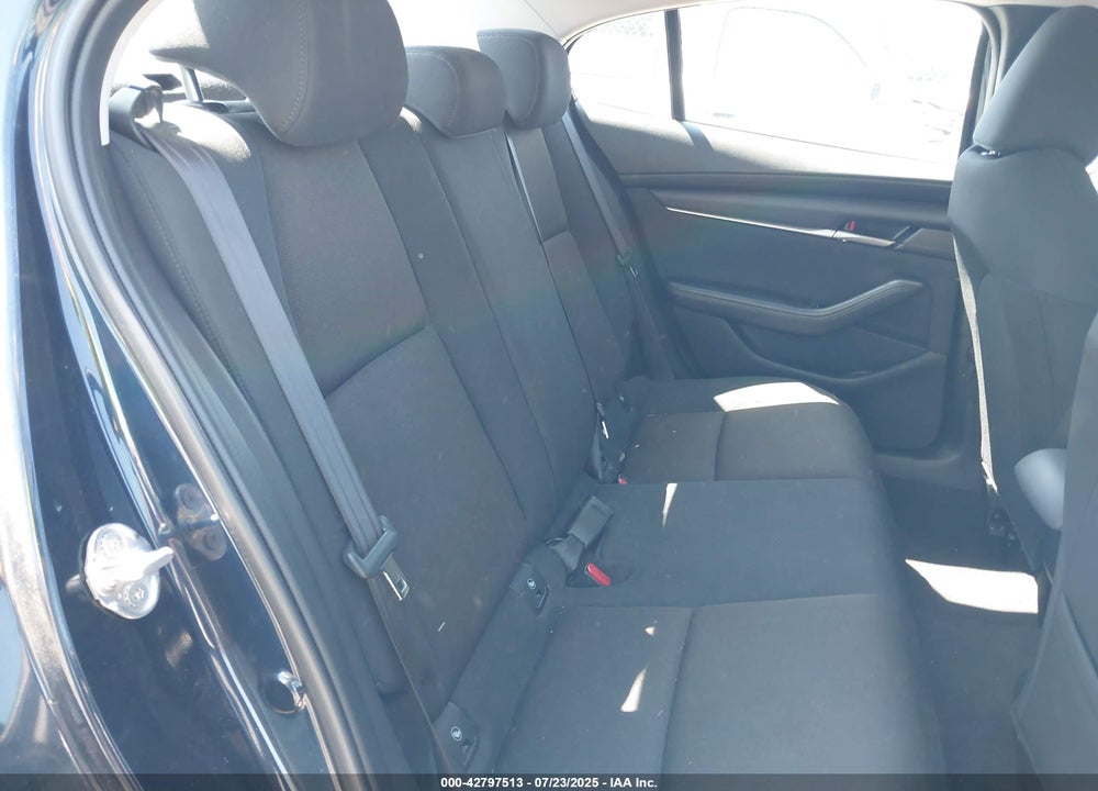 2021 MAZDA 3 2.5 S VIN: JM1BPAALXM1341814