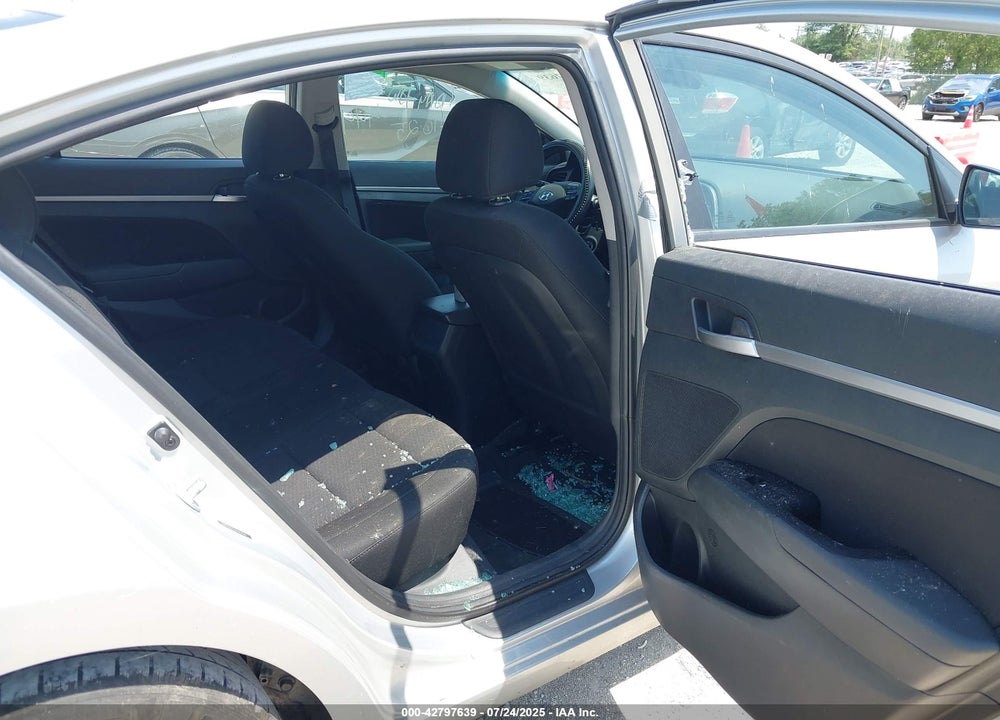 2019 HYUNDAI ELANTRA VIN: 5NPD84LFXKH403507