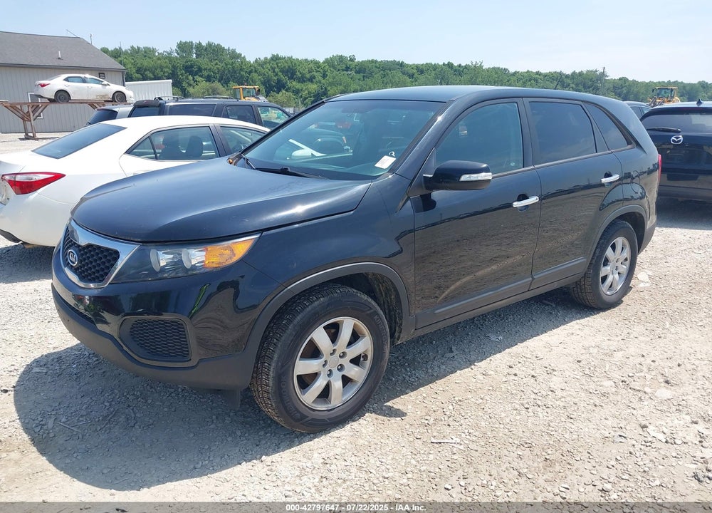 2013 KIA SORENTO VIN: 5XYKT3A19DG381288