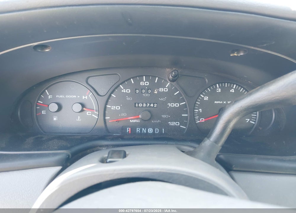 2000 FORD TAURUS SES VIN: 1FAFP55U8YG234331