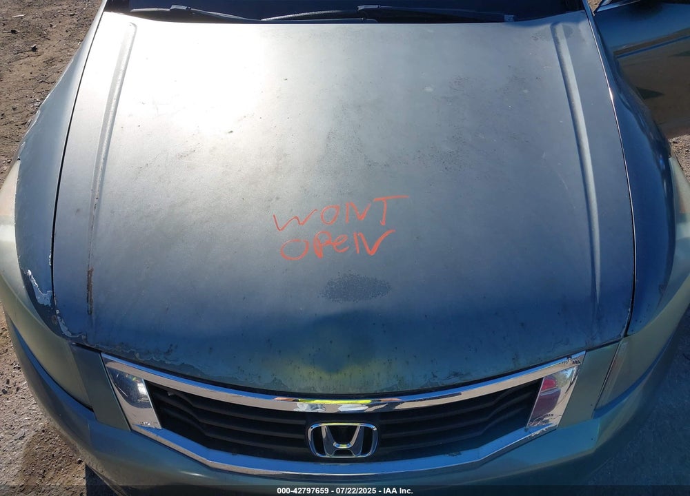 2008 HONDA ACCORD VIN: 1HGCP36818A018585