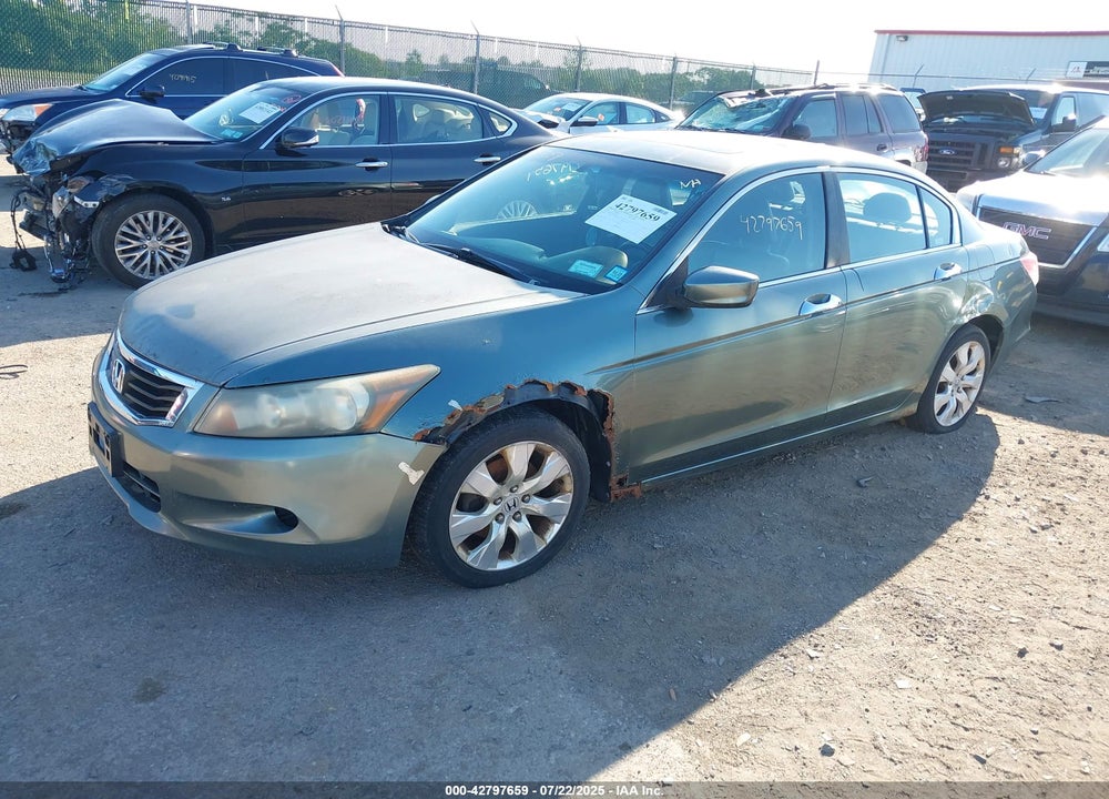 2008 HONDA ACCORD VIN: 1HGCP36818A018585
