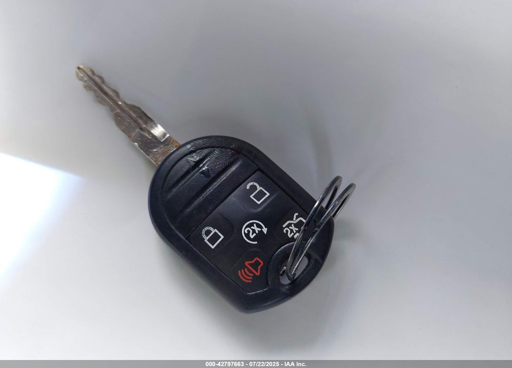 2013 FORD TAURUS SEL VIN: 1FAHP2E83DG120547