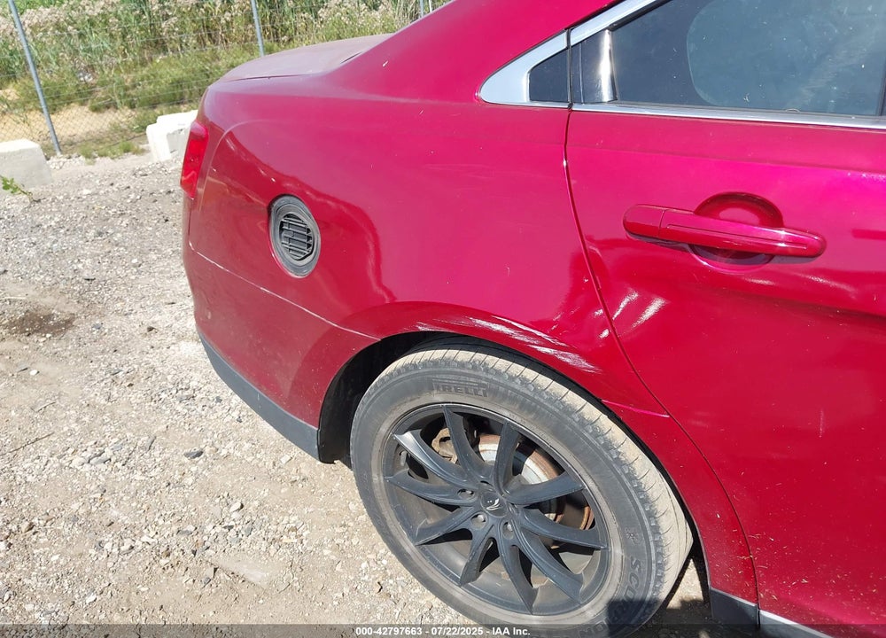 2013 FORD TAURUS SEL VIN: 1FAHP2E83DG120547