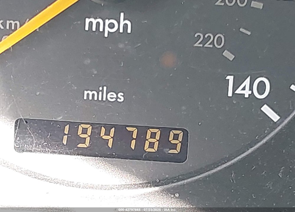 2000 MERCEDES-BENZ ML 320 VIN: 4JGAB54E4YA162491