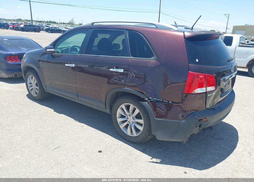 2011 KIA SORENTO EX V6 VIN: 5XYKU4A26BG081684