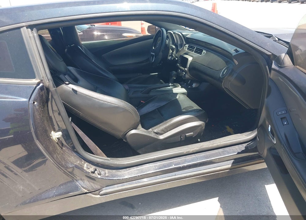 2014 CHEVROLET CAMARO VIN: 2G1FC1E31E9215323