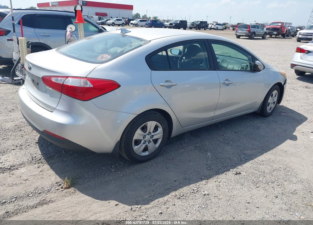 2015 KIA FORTE VIN: KNAFK4A69F5260002