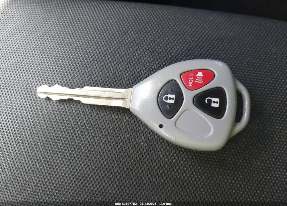2007 SCION TC VIN: JTKDE177X70168744