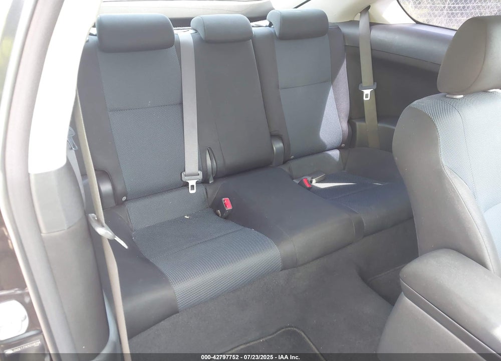 2007 SCION TC VIN: JTKDE177X70168744