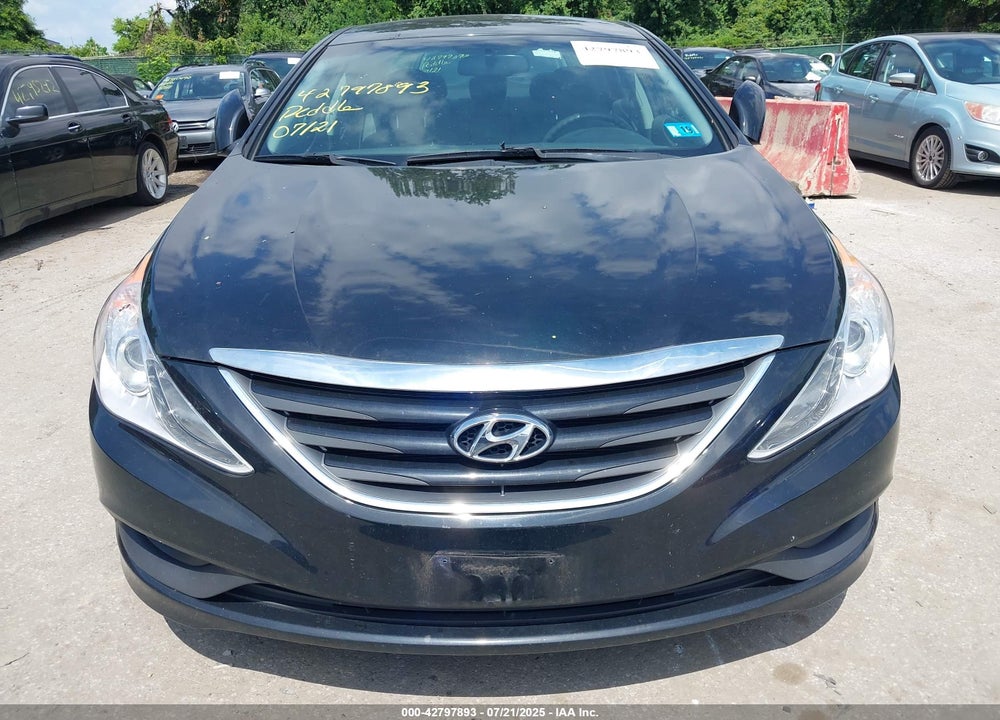 2014 HYUNDAI SONATA GLS VIN: 5NPEB4AC4EH944412