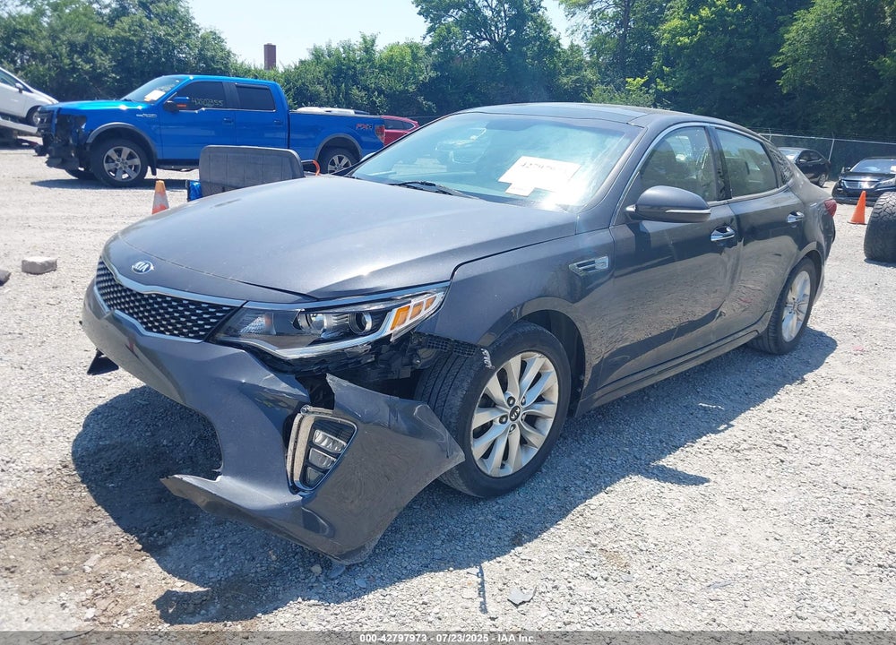 2018 KIA OPTIMA S VIN: 5XXGT4L36JG227342