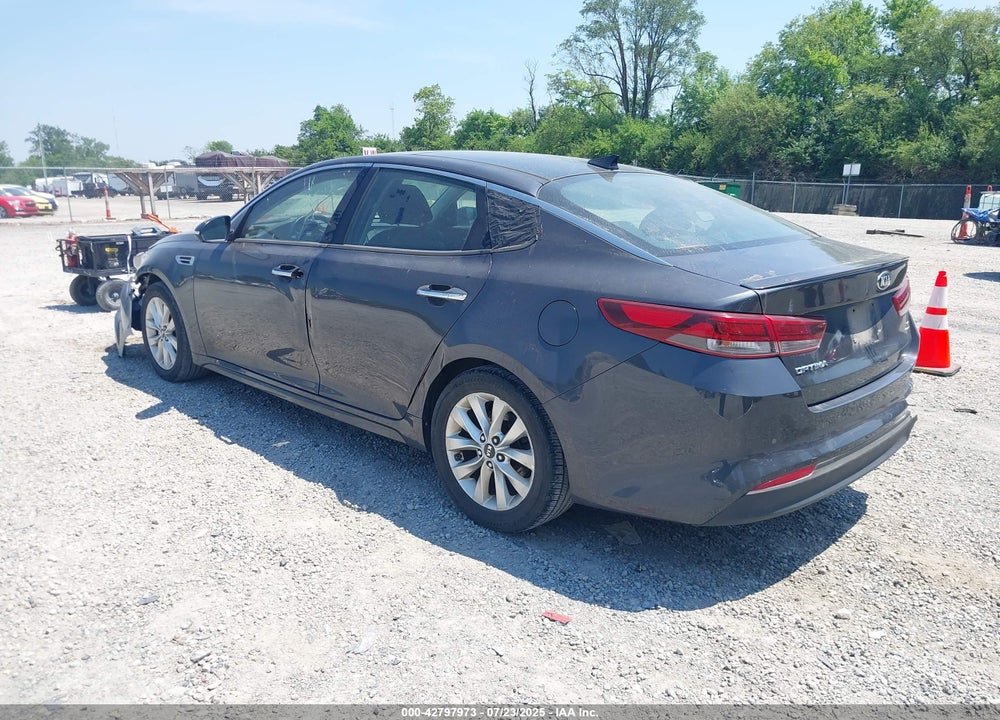 2018 KIA OPTIMA S VIN: 5XXGT4L36JG227342